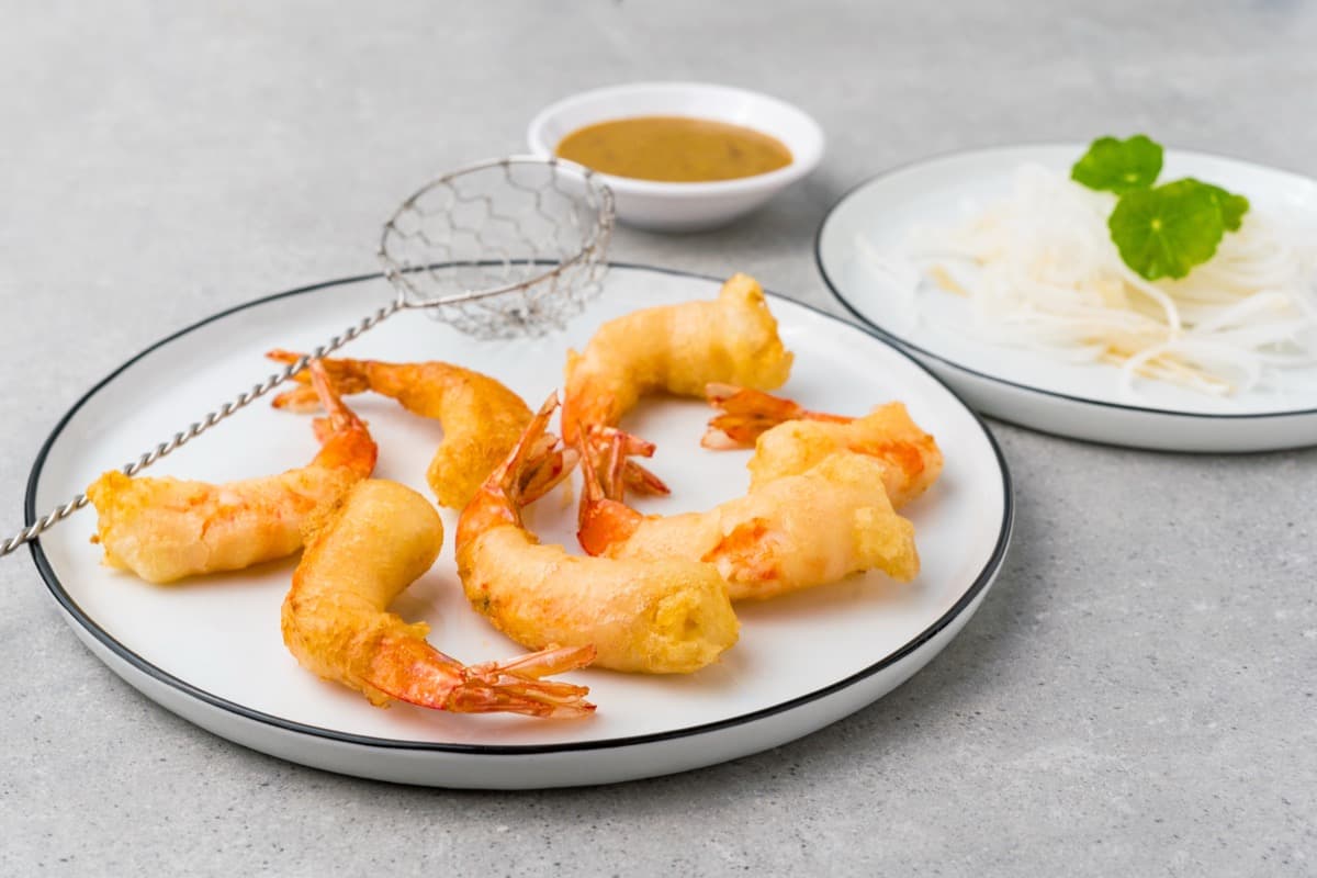 Shrimp in beer batter with sweet mustard dip